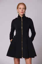Carica l'immagine nel visualizzatore di Gallery, Cappotto a Ruota