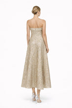 Carica l'immagine nel visualizzatore di Gallery, Abito midi strapless jacquard