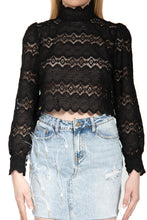 Load image into Gallery viewer, Macrame lace top