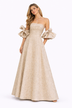 Carica l'immagine nel visualizzatore di Gallery, Abito lungo strapless jacquard
